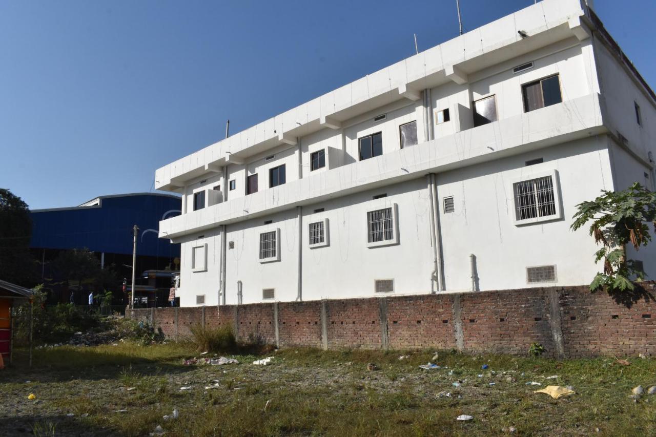 Gaurav Guest House Bodh Gaya Buitenkant foto