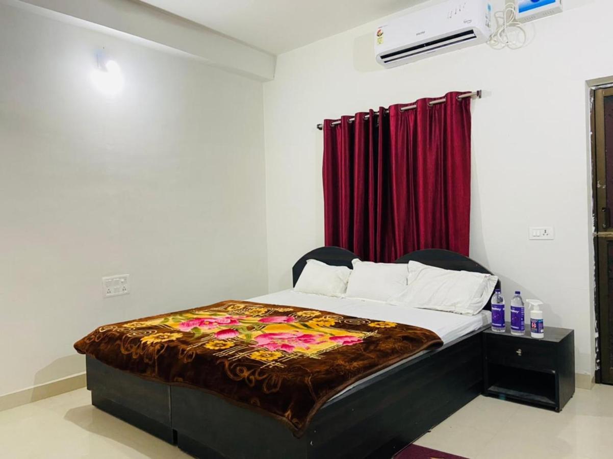 Gaurav Guest House Bodh Gaya Buitenkant foto