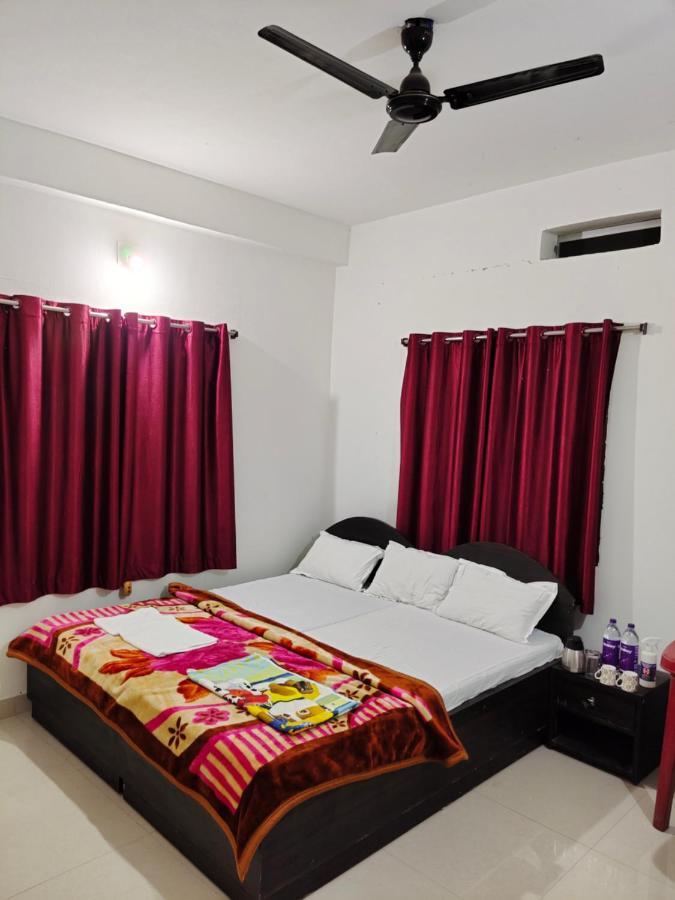 Gaurav Guest House Bodh Gaya Buitenkant foto