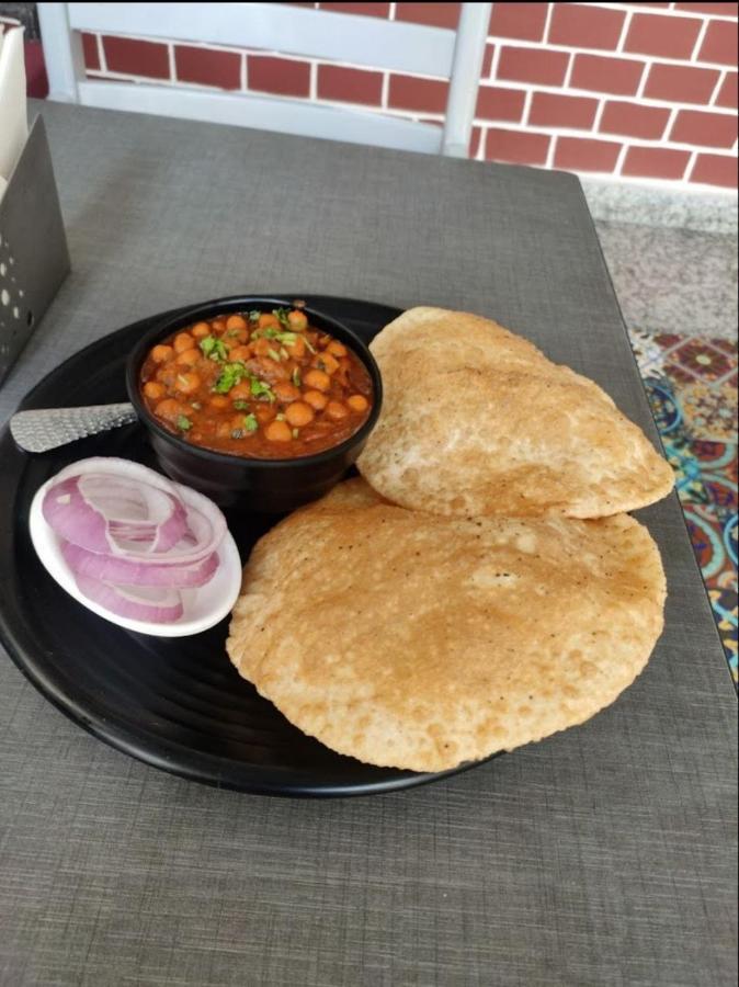 Gaurav Guest House Bodh Gaya Buitenkant foto