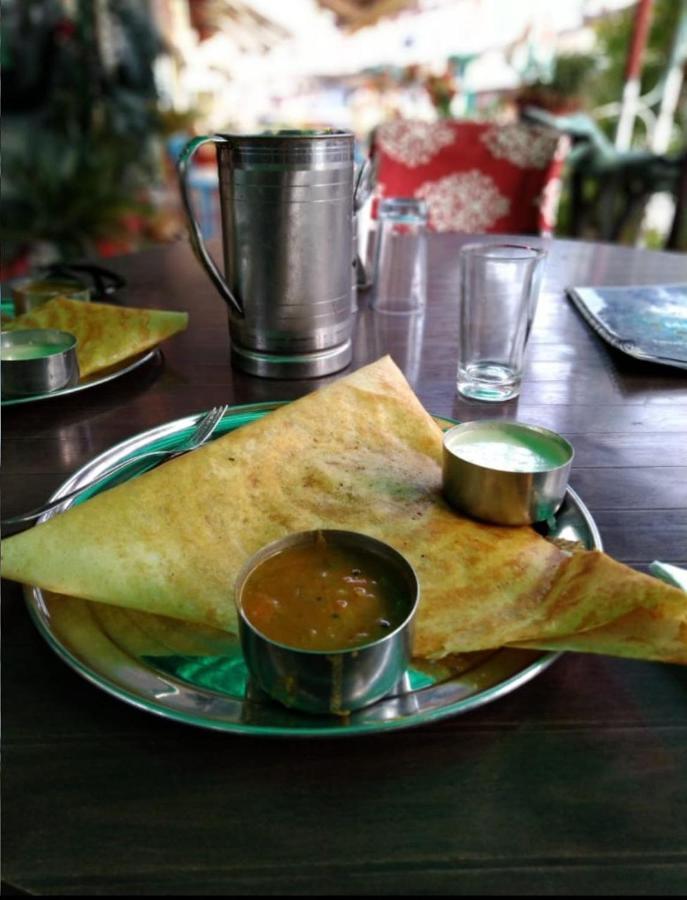 Gaurav Guest House Bodh Gaya Buitenkant foto